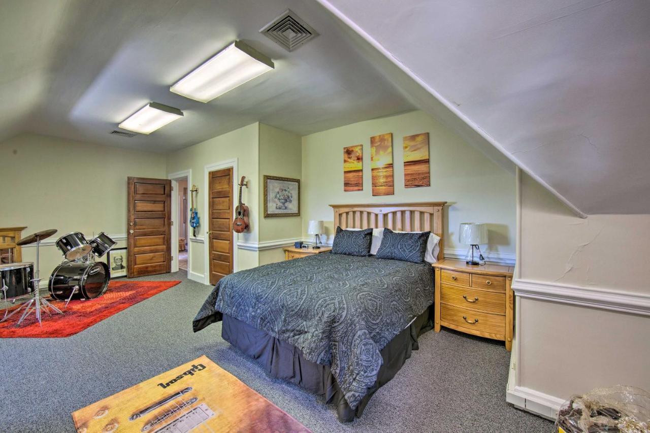 Luxurious About 8 Mi To Hersheypark Holiday home Annville